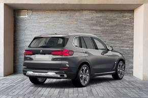 BMW X5 Rear Right Side Image