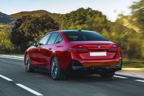 BMW i5 Rear Left View Image