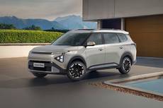 Kia Carens Clavis variants