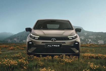 Tata Altroz Front View Image